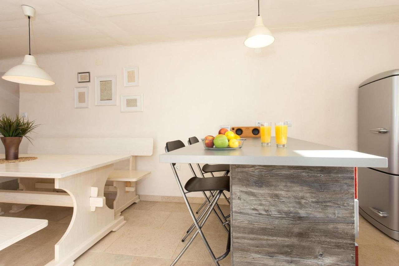 House Misto Villa Dobrinj Eksteriør billede